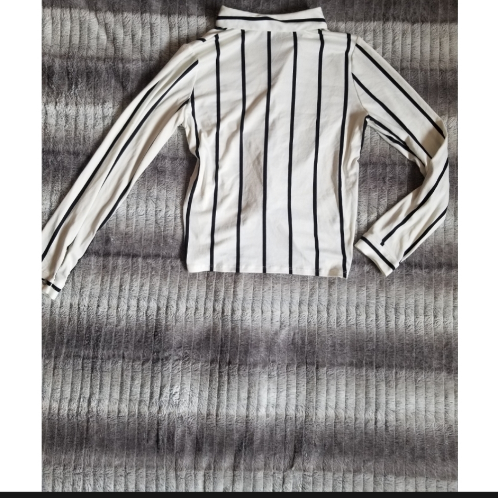 Striped button up blouse - Picture 4 of 7